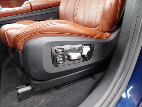Used 2021 BMW X5 M50i w/ Premium Package AWD/4WD image 18