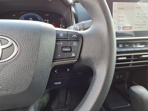 Certified 2025 Toyota Camry LE FWD image 23