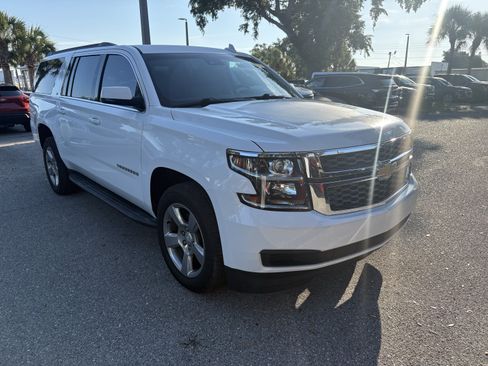 Used 2019 Chevrolet Suburban LT RWD image 7