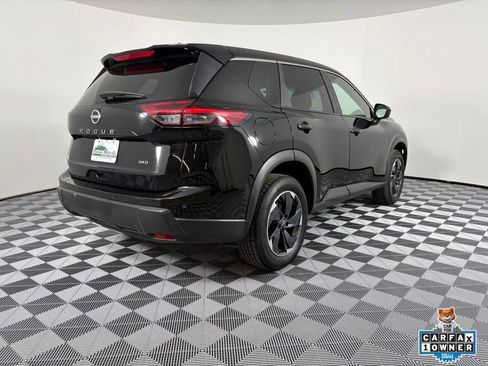 Used 2025 Nissan Rogue SV AWD/4WD image 8