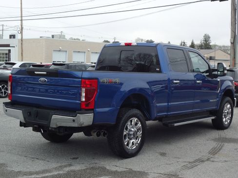 Used 2022 Ford F250 Lariat w/ Chrome Package image 3