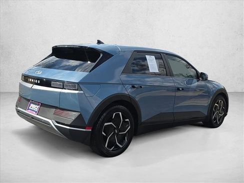 Used 2024 Hyundai Ioniq 5 SE image 5