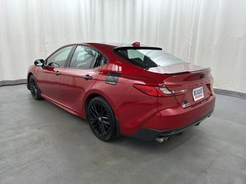Used 2025 Toyota Camry SE w/ Multimedia Upgrade Package AWD/4WD image 4