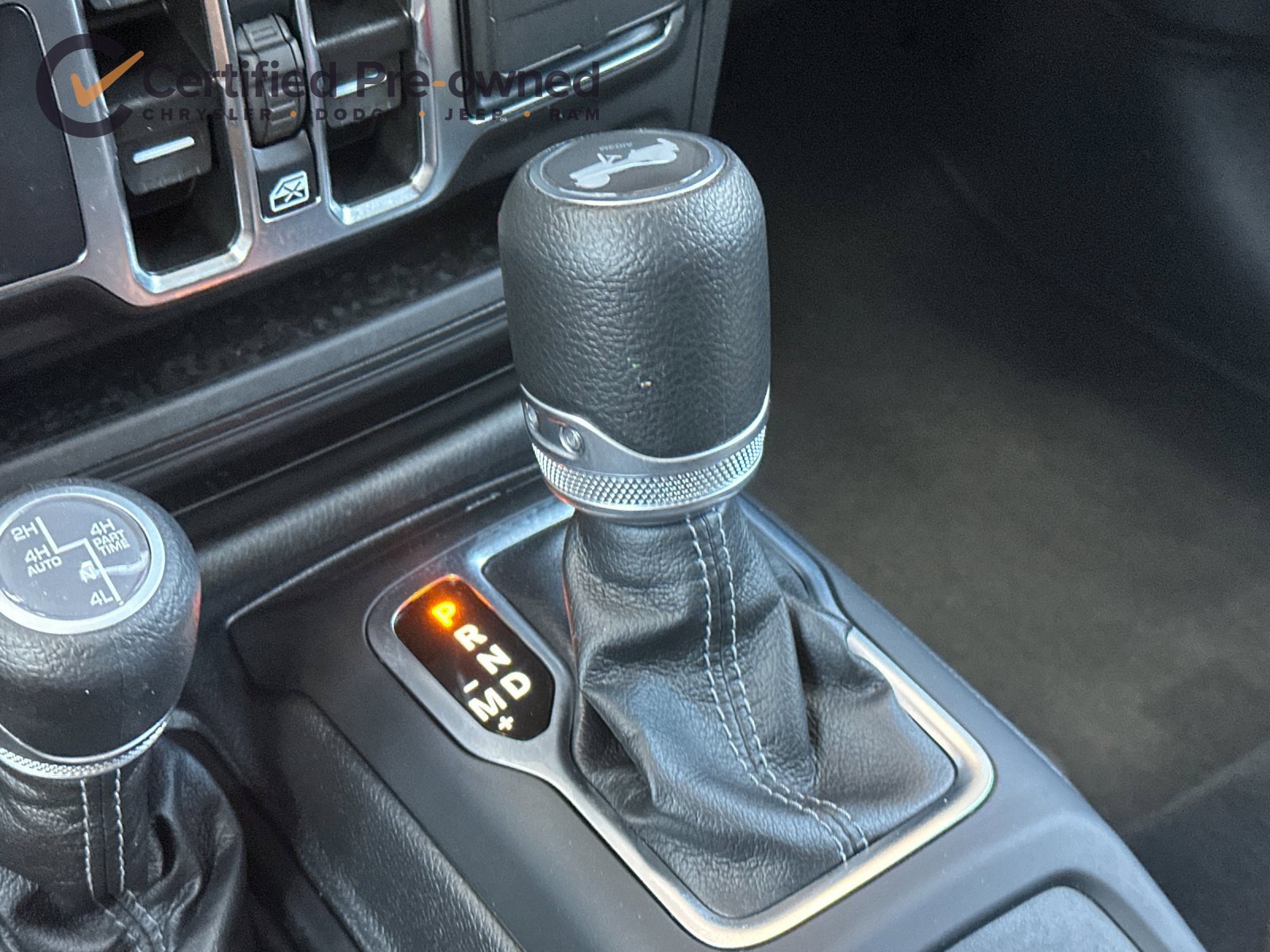 Used 2025 Jeep Wrangler Unlimited Sahara AWD/4WD image 22