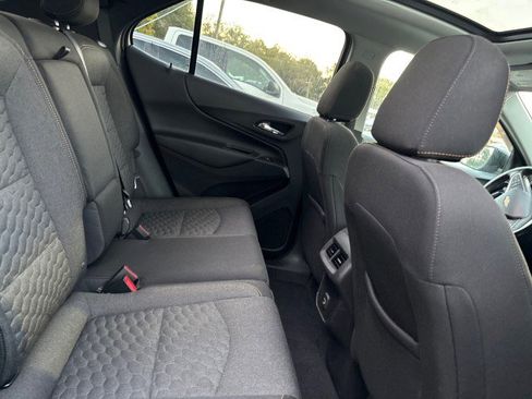 Used 2021 Chevrolet Equinox LT image 12