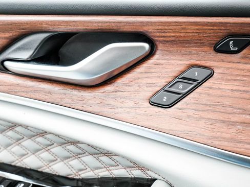 Used 2023 Jeep Grand Cherokee L Summit w/ Advanced Protech Group IV image 47