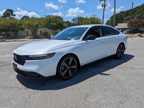 Used 2026 Honda Accord SE image 8