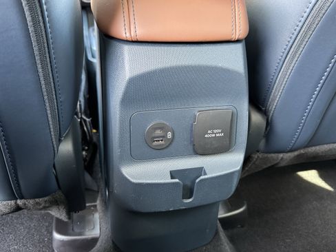 Used 2024 Ford Maverick Lariat image 33