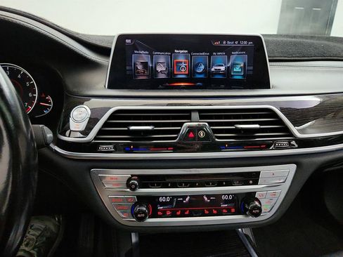 Used 2017 BMW 740i RWD image 22