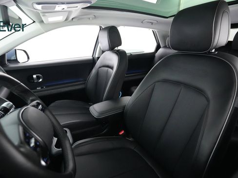 Used 2024 Hyundai Ioniq 5 Limited image 4