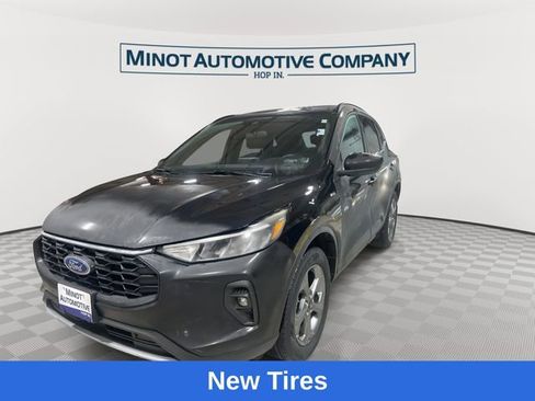 Used 2025 Ford Escape ST-Line Select AWD/4WD image 5
