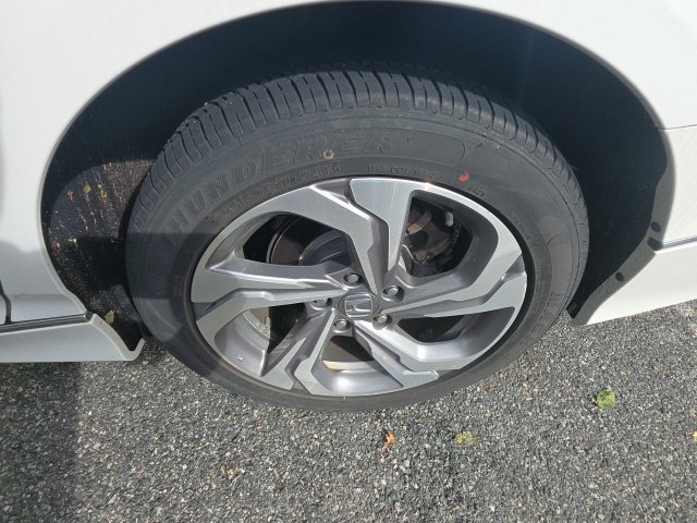 Used 2018 Honda Accord EX image 11