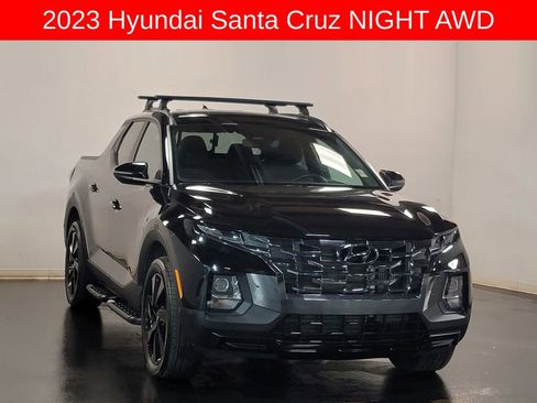 Used 2023 Hyundai Santa Cruz Night w/ Winter Package image 2