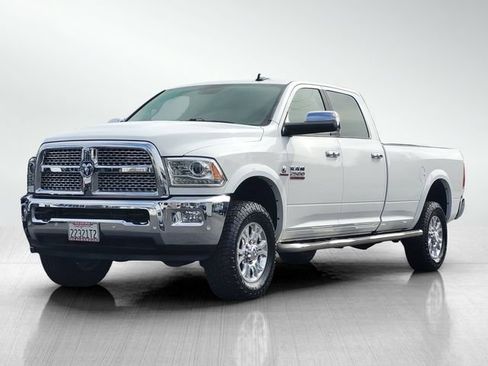 Used 2018 RAM 2500 Laramie w/ Convenience Group AWD/4WD image 8