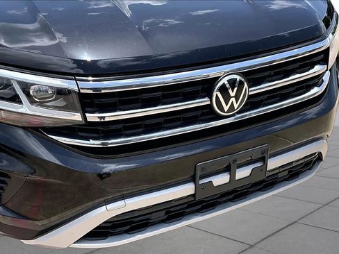 Used 2022 Volkswagen Atlas Cross Sport SE FWD image 29