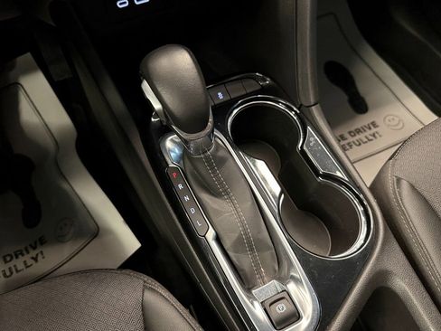 Used 2022 Buick Encore GX Preferred w/ Cold Weather Comfort Package image 12