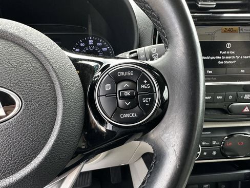 Used 2020 Kia Soul EX FWD image 10