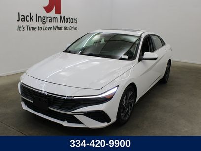 Used 2025 Hyundai Elantra SEL