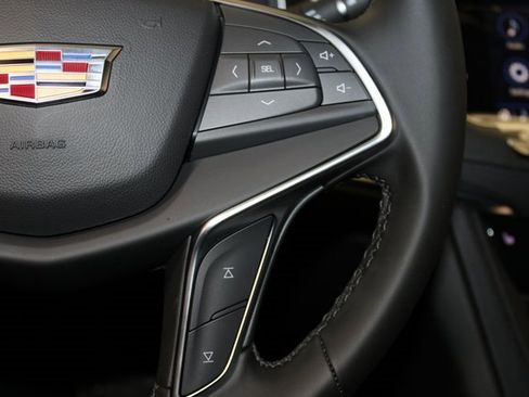 New 2025 Cadillac XT5 Luxury image 20