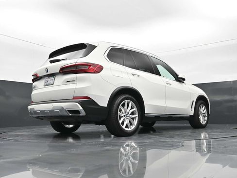 Used 2019 BMW X5 xDrive40i w/ Convenience Package AWD/4WD image 28