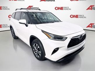 Used 2021 Toyota Highlander XLE video 1