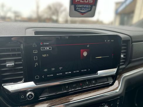 Used 2024 GMC Sierra 2500 SLE w/ SLE Value Package; image 13