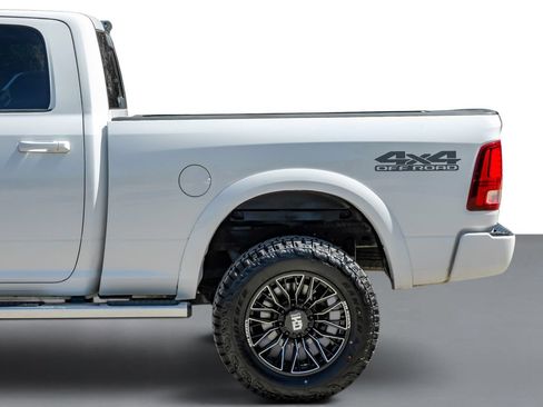 Used 2018 RAM 2500 Laramie w/ Sport Appearance Group AWD/4WD image 11