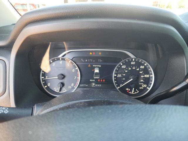 Used 2024 Nissan Titan SV w/ SV Convenience Package RWD image 14
