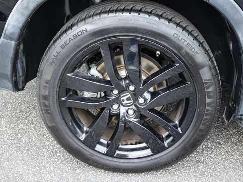 Certified 2017 Honda Pilot Touring image 12