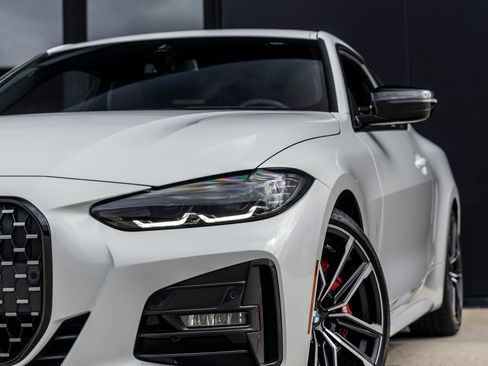 Used 2024 BMW 430i Coupe w/ M Sport Package RWD image 14