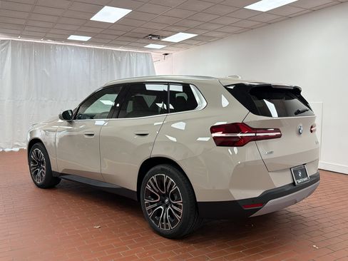 Used 2026 BMW X3 xDrive30i w/ Convenience Package AWD/4WD image 3