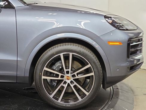 New 2026 Porsche Cayenne image 11