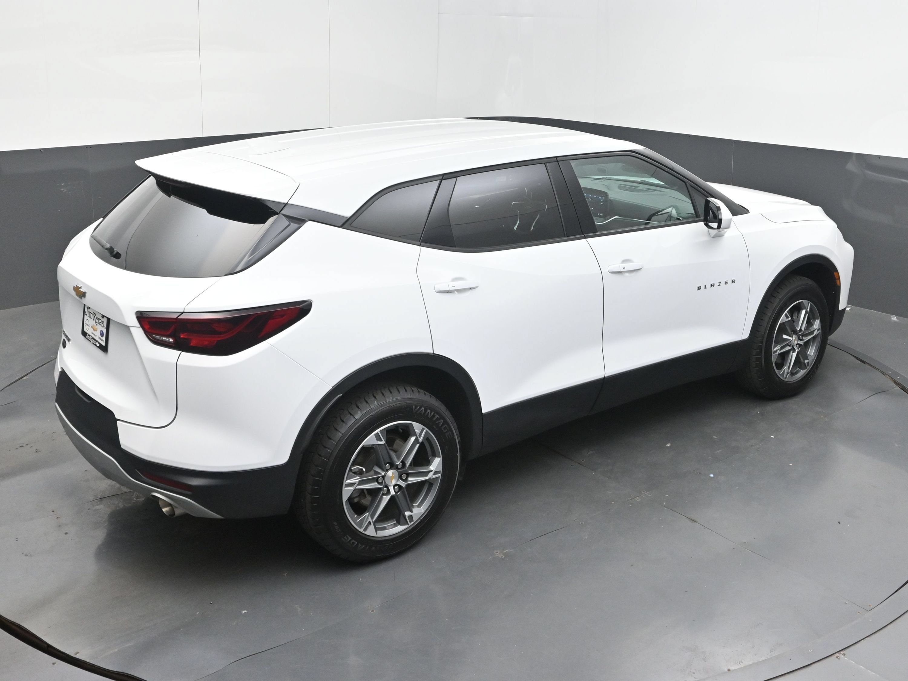 Used 2025 Chevrolet Blazer LT FWD image 37