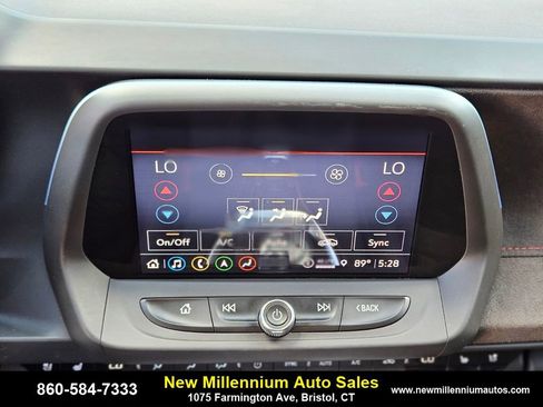 Used 2022 Chevrolet Camaro ZL1 image 17