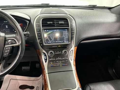 Used 2019 Lincoln Nautilus Reserve AWD/4WD image 19