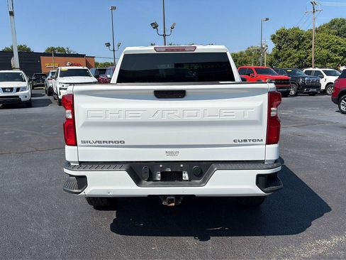 Used 2022 Chevrolet Silverado 1500 Custom AWD/4WD image 4