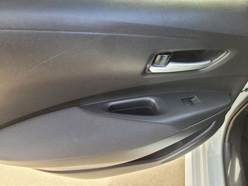 Used 2020 Toyota Corolla LE image 13