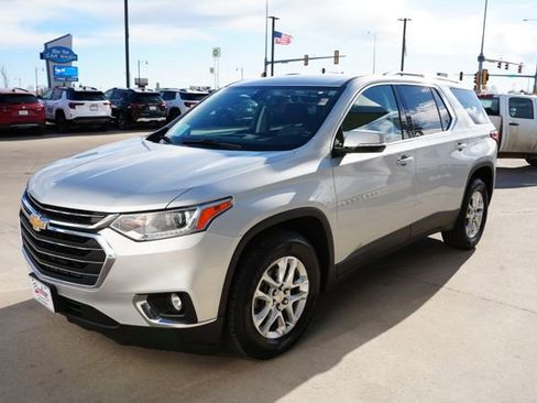 Used 2018 Chevrolet Traverse LT image 31