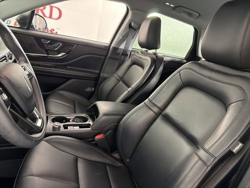 Used 2022 Lincoln Corsair FWD image 11