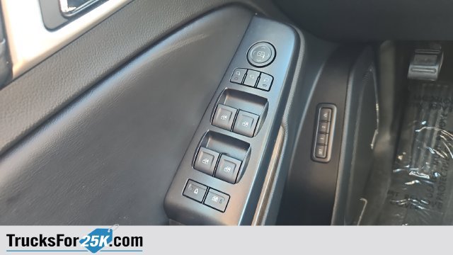 Used 2018 GMC Yukon Denali RWD image 23
