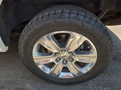 Used 2016 Ford F150 Platinum w/ Equipment Group 701A Luxury AWD/4WD image 5