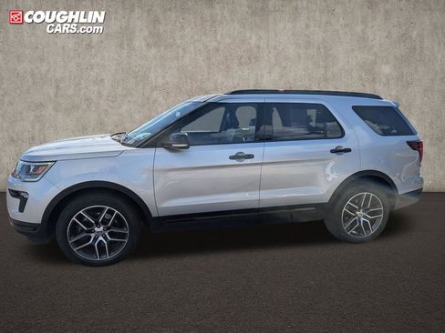Used 2018 Ford Explorer Sport AWD/4WD image 4