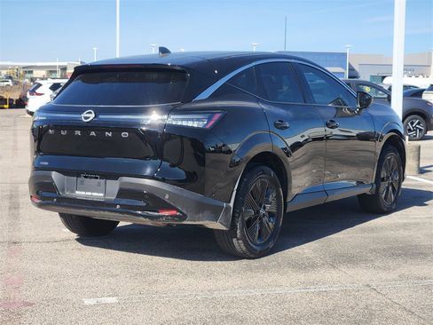 Used 2025 Nissan Murano SV image 3