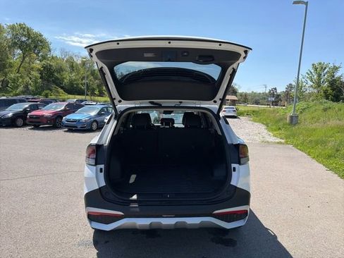 Used 2025 Kia Sportage EX w/ Premium Package AWD/4WD image 11