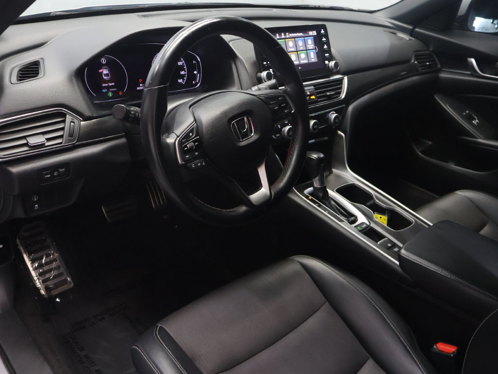 Used 2018 Honda Accord Sport image 17