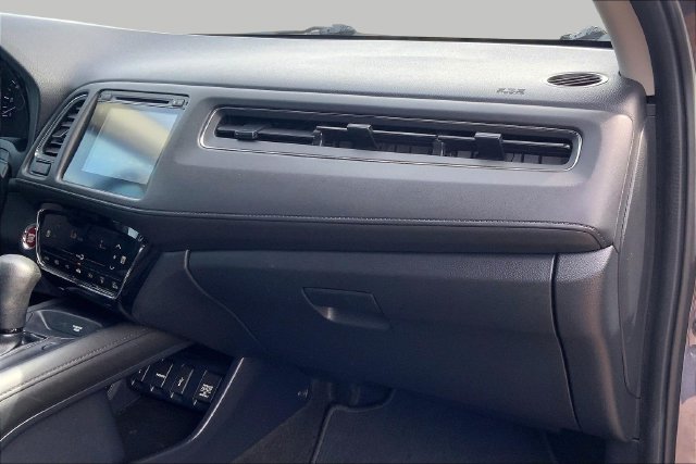 Used 2018 Honda HR-V EX image 16