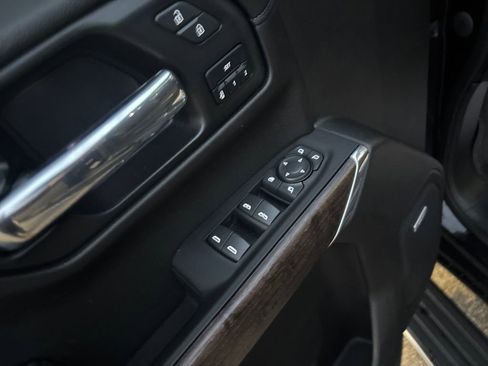 Used 2022 GMC Sierra 1500 Denali w/ Denali Reserve Package image 16