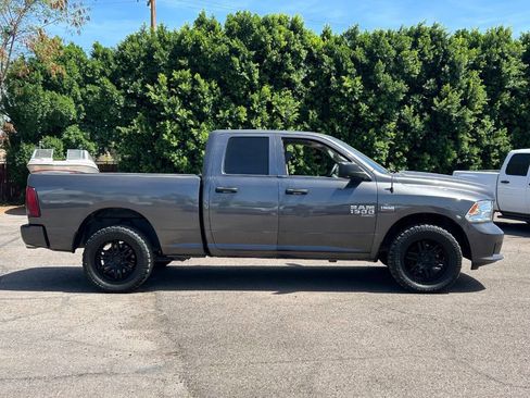 Used 2019 RAM 1500 Express w/ Express Value Package AWD/4WD image 2