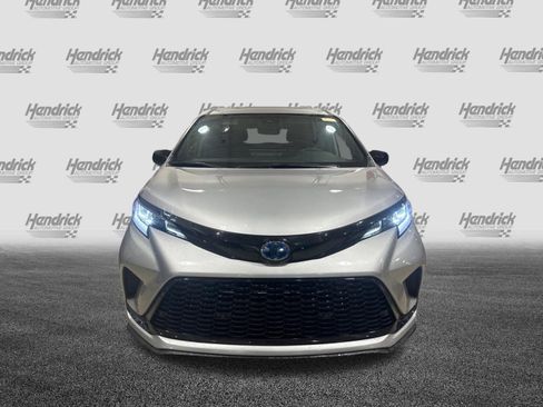 Certified 2025 Toyota Sienna XSE w/ XSE Plus Package image 38