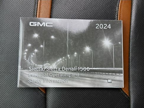 Used 2024 GMC Sierra 1500 AT4 AWD/4WD image 50